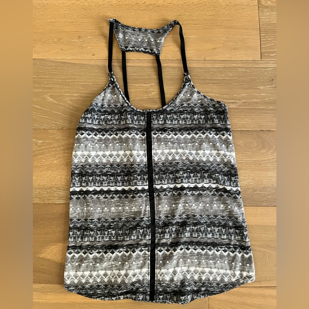 Alo Yoga Racerback Tank in size M